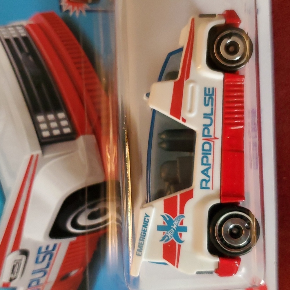 Hot Wheels - Picture 5 of 8